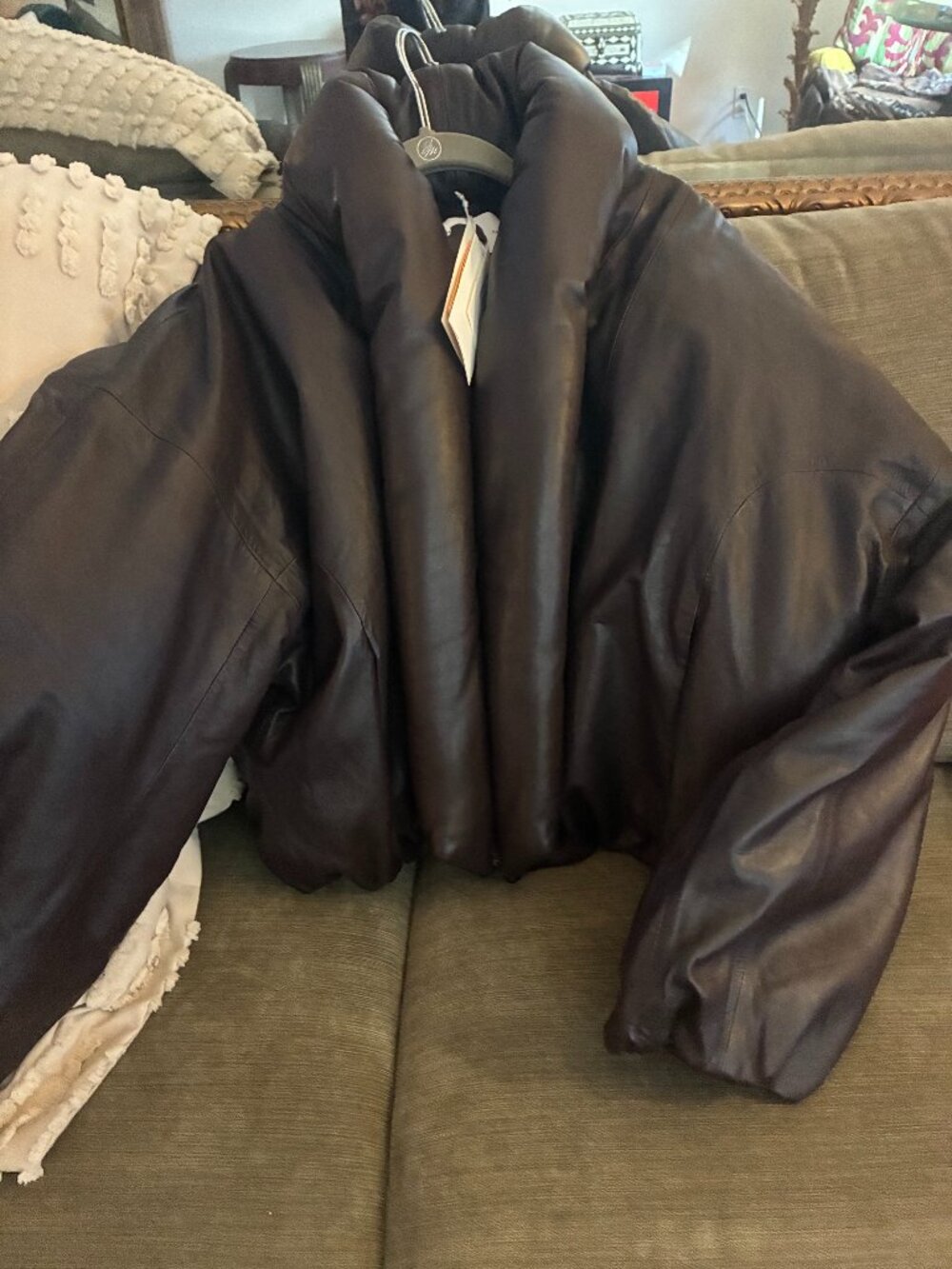 BROWN LEATHER BOMBER  JACKET